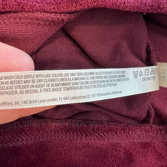 Daily Practice Urban Outfitters Burgundy Velour Wide Leg Lounge Pants Size XS - Picture 8 of 9